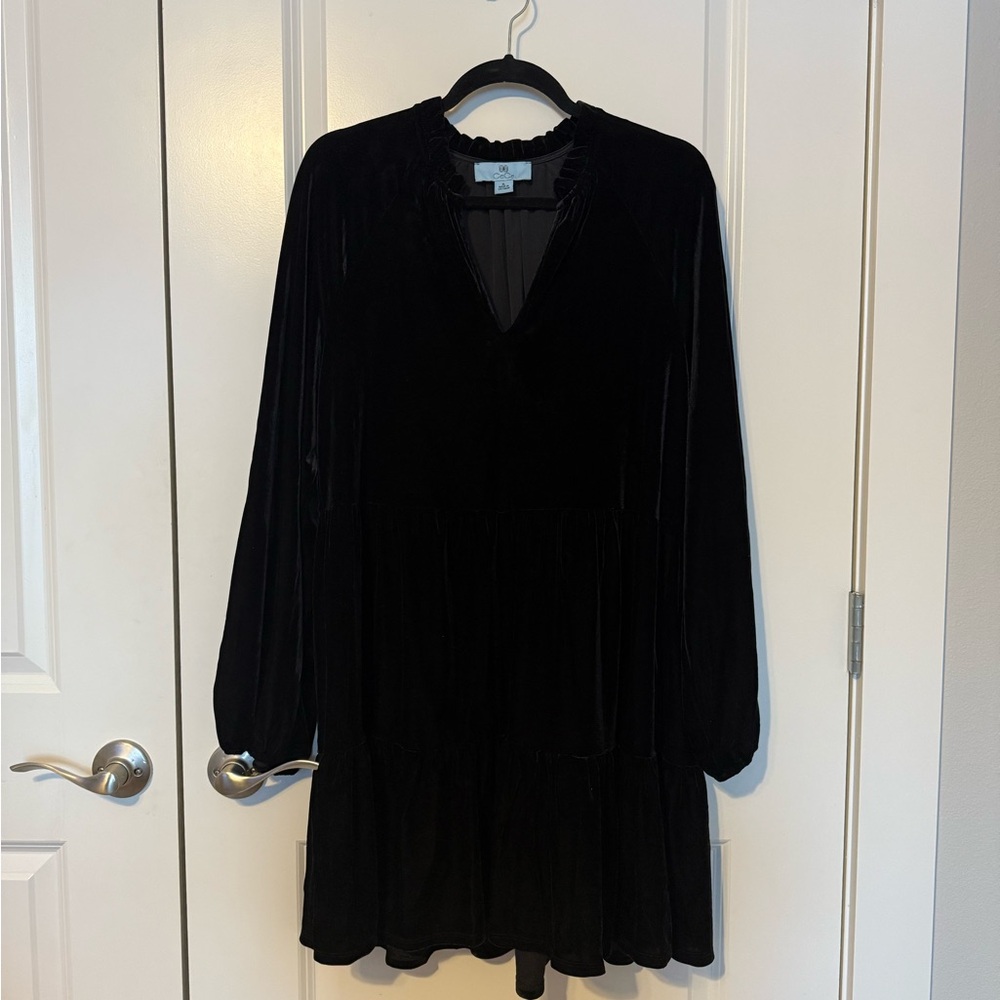 CeCe Long Sleeve Split Neck Velvet Babydoll Dress, Black, Size XL! Worn Twice!